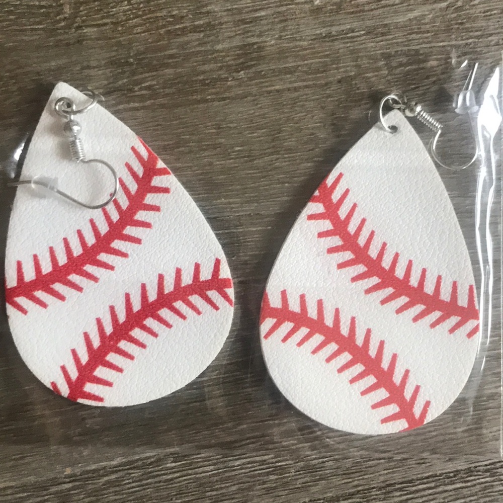 ⚾️Baseball earrings⚾️